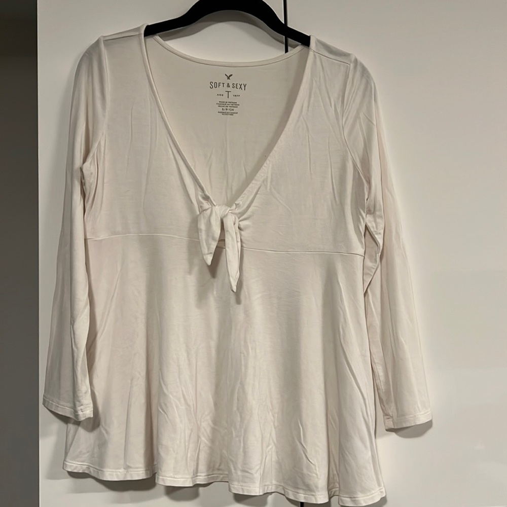 White American Eagle top